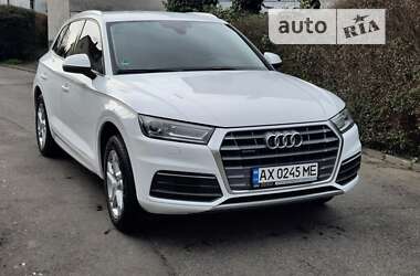 Позашляховик / Кросовер Audi Q5 2018 в Львові