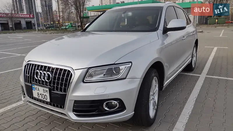 Внедорожник / Кроссовер Audi Q5 2012 в 