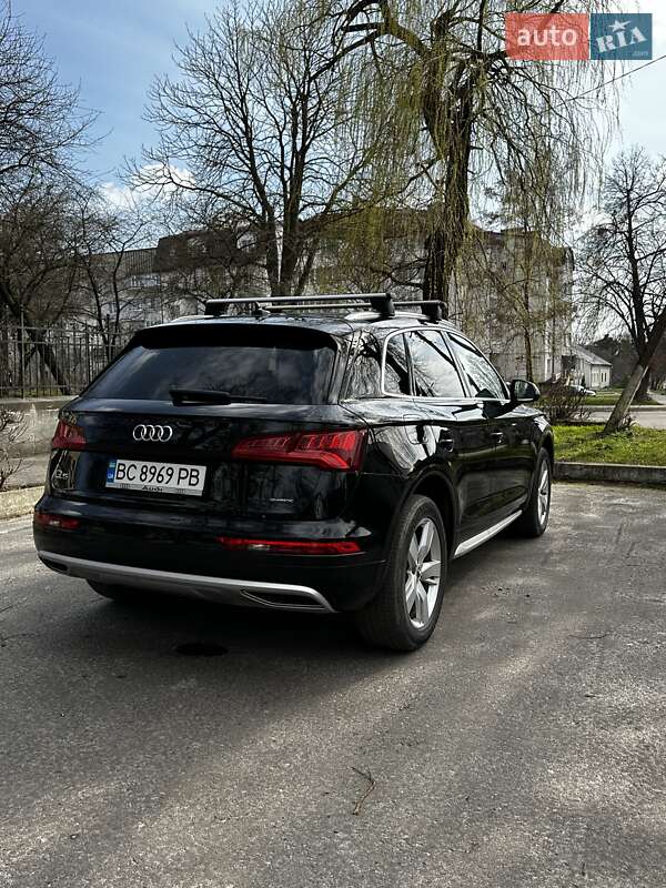 Внедорожник / Кроссовер Audi Q5 2019 в Сокале