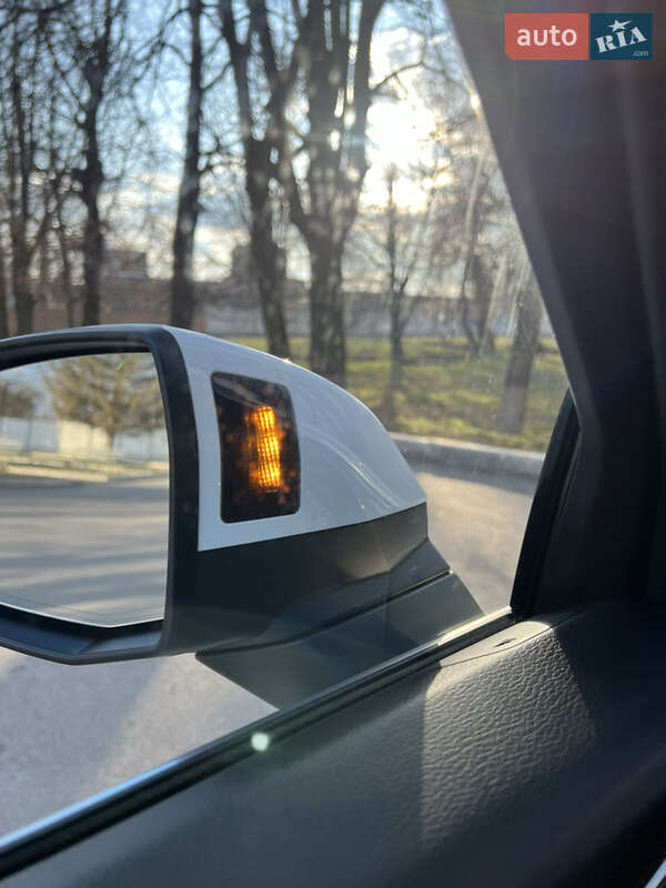 Позашляховик / Кросовер Audi Q5 2020 в Хмільнику