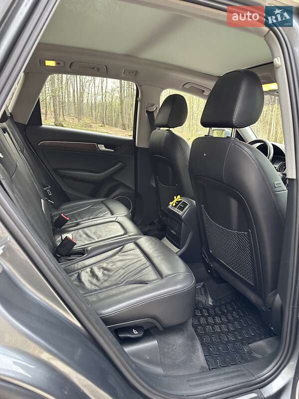 Внедорожник / Кроссовер Audi Q5 2013 в Львове