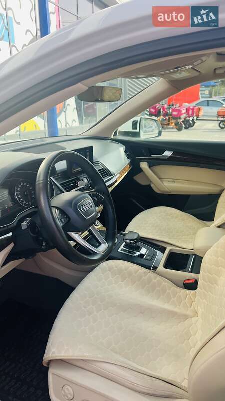 Внедорожник / Кроссовер Audi Q5 2020 в Львове