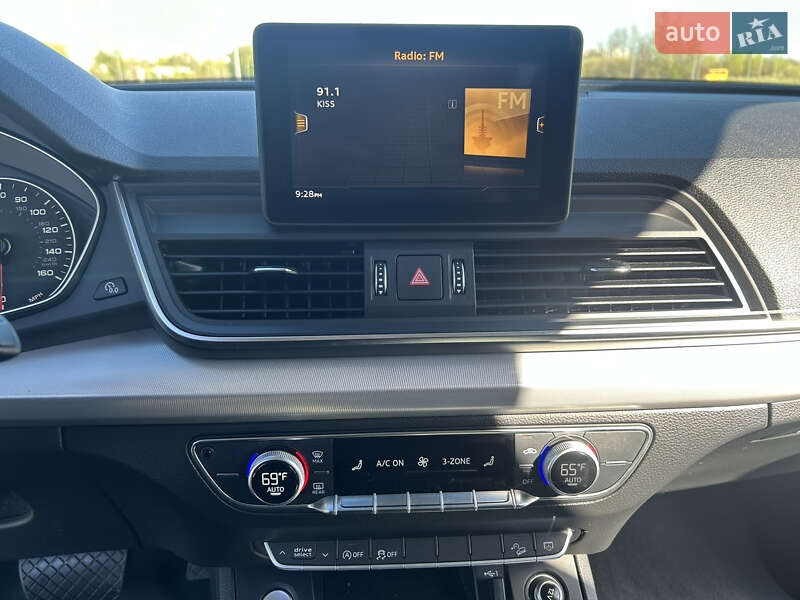 Внедорожник / Кроссовер Audi Q5 2017 в Львове фото 29 Внедорожник / Кроссовер Audi Q5 2017 в Львове