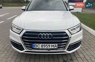 Внедорожник / Кроссовер Audi Q5 2018 в 