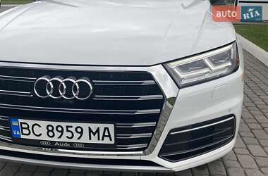 Внедорожник / Кроссовер Audi Q5 2018 в 