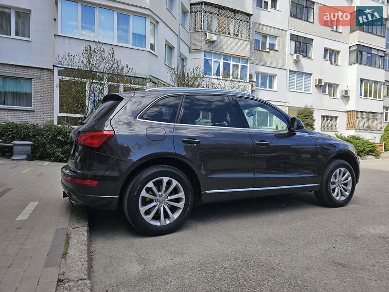 Внедорожник / Кроссовер Audi Q5 2016 в Киеве