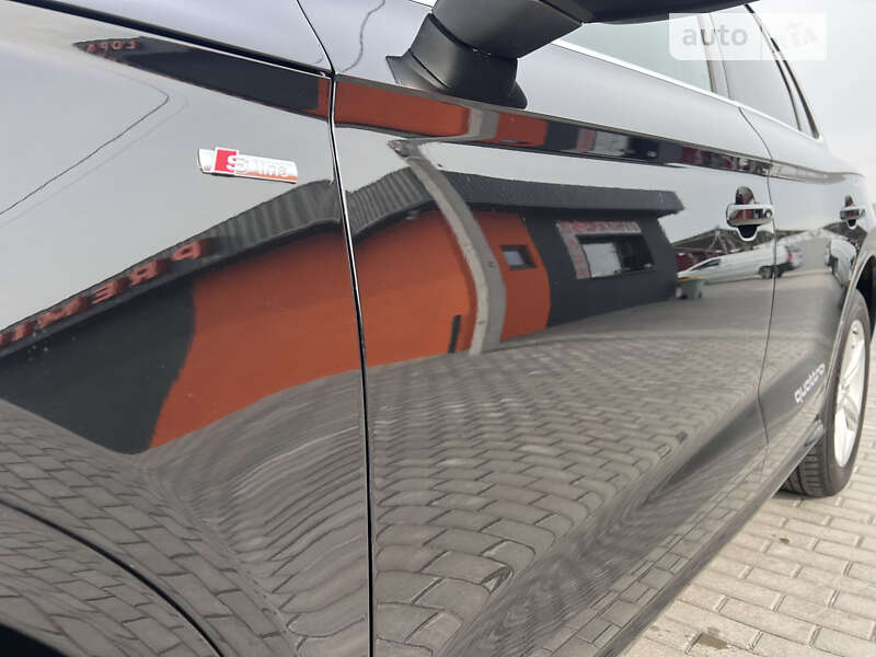 Внедорожник / Кроссовер Audi Q5 2017 в Лопатине