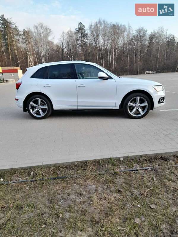 Внедорожник / Кроссовер Audi Q5 2013 в Чернигове