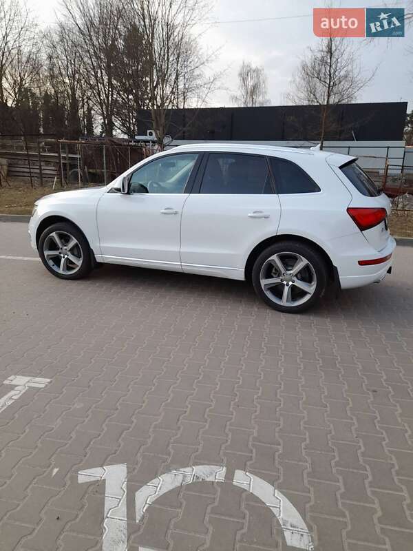 Внедорожник / Кроссовер Audi Q5 2013 в Чернигове