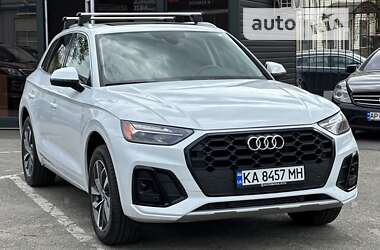 Позашляховик / Кросовер Audi Q5 2020 в Києві