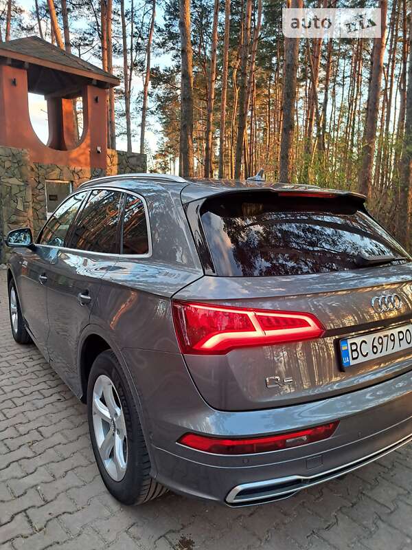 Внедорожник / Кроссовер Audi Q5 2017 в Львове