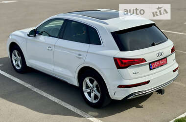 Внедорожник / Кроссовер Audi Q5 2021 в Луцке