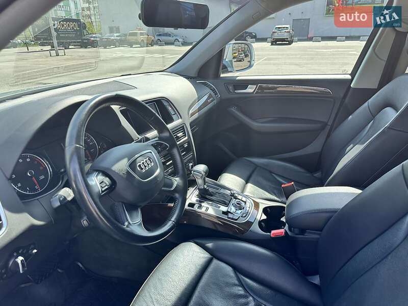 Внедорожник / Кроссовер Audi Q5 2015 в Ивано-Франковске