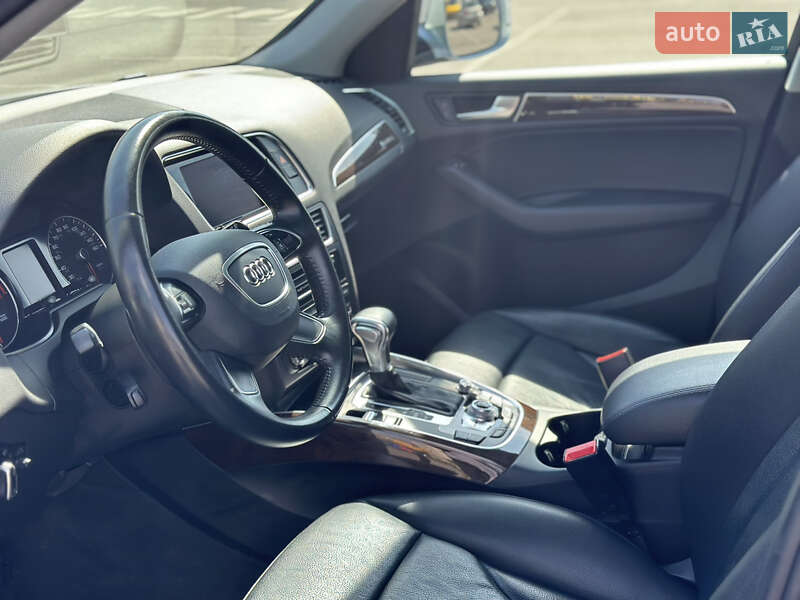 Внедорожник / Кроссовер Audi Q5 2015 в Ивано-Франковске