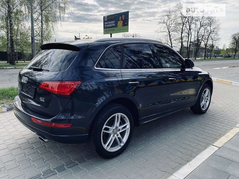 Внедорожник / Кроссовер Audi Q5 2015 в Буче