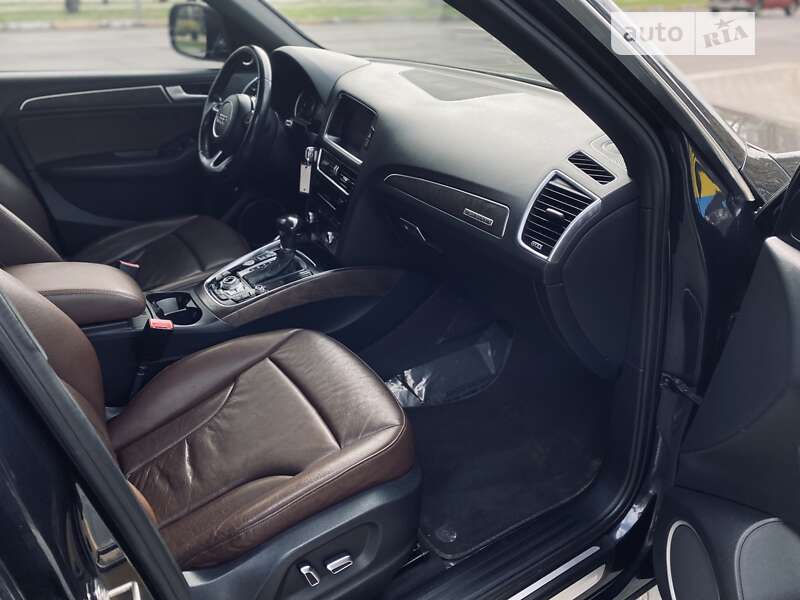 Внедорожник / Кроссовер Audi Q5 2015 в Буче
