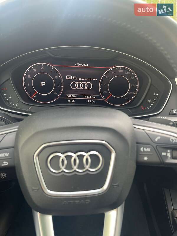 Позашляховик / Кросовер Audi Q5 2017 в Києві