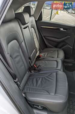 Внедорожник / Кроссовер Audi Q5 2015 в 
