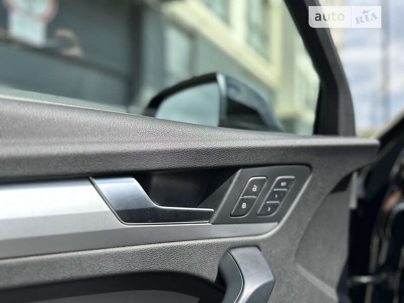 Внедорожник / Кроссовер Audi Q5 2019 в Львове