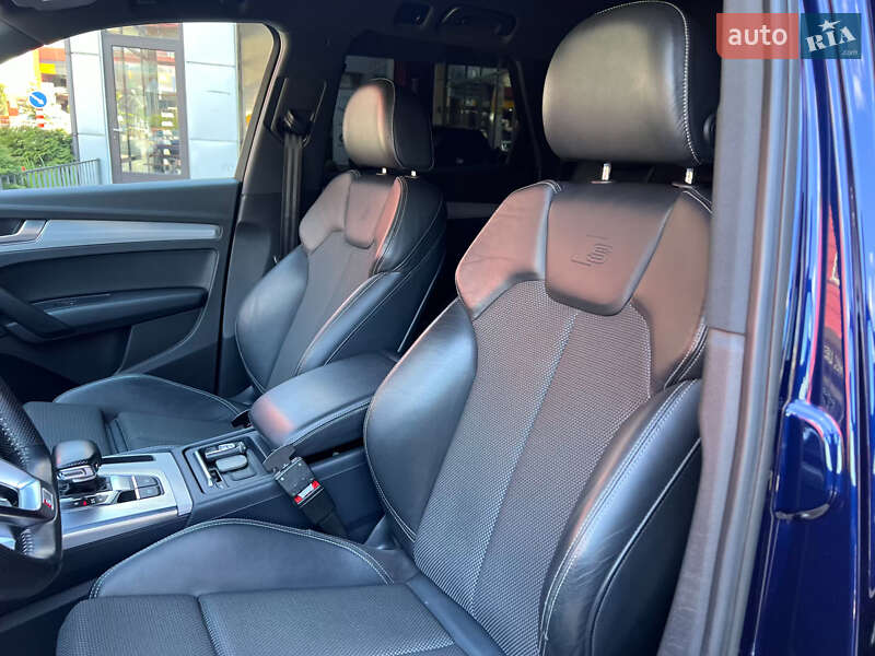 Внедорожник / Кроссовер Audi Q5 2017 в Львове