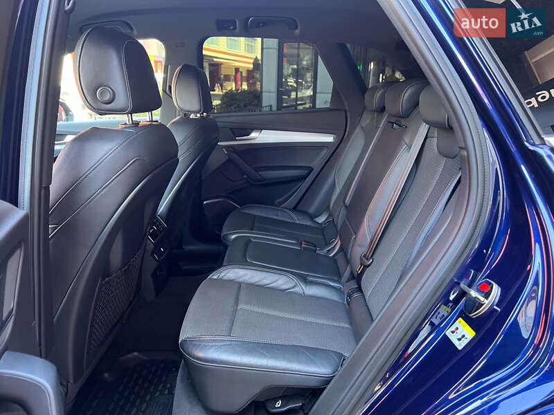 Внедорожник / Кроссовер Audi Q5 2017 в Львове