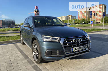 Позашляховик / Кросовер Audi Q5 2017 в Львові