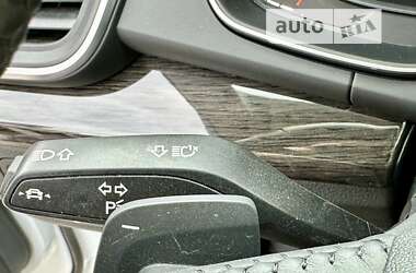 Позашляховик / Кросовер Audi Q5 2020 в 