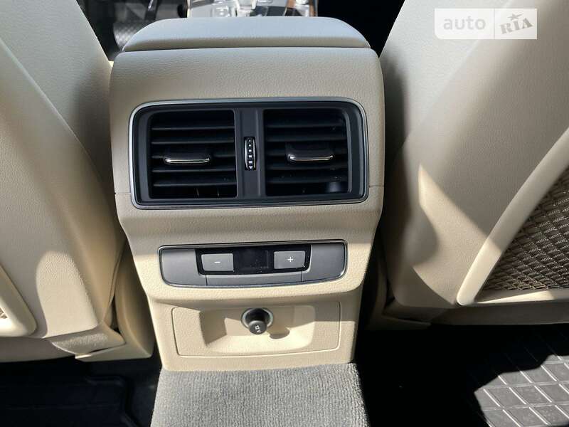 Внедорожник / Кроссовер Audi Q5 2018 в Днепре