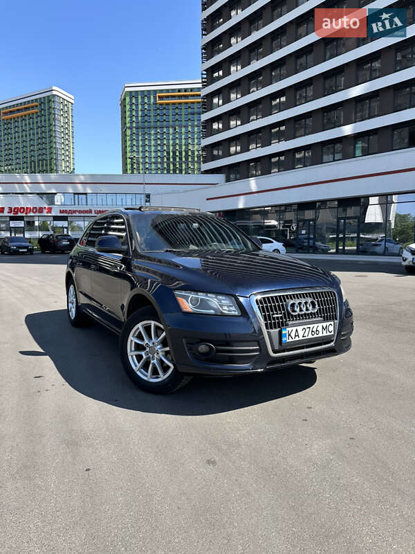 Внедорожник / Кроссовер Audi Q5 2011 в Киеве