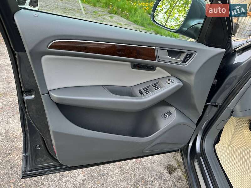 Позашляховик / Кросовер Audi Q5 2014 в Львові