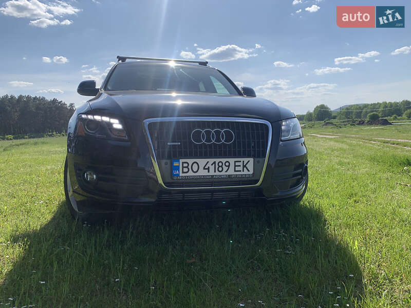 Внедорожник / Кроссовер Audi Q5 2011 в Тернополе