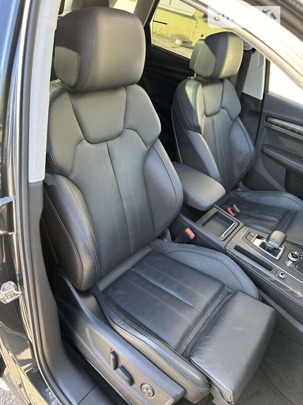Внедорожник / Кроссовер Audi Q5 2018 в Киеве