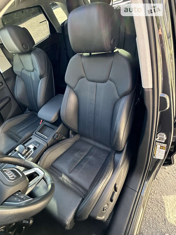 Внедорожник / Кроссовер Audi Q5 2018 в Киеве