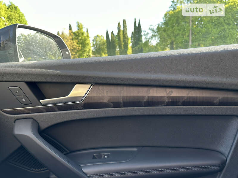 Внедорожник / Кроссовер Audi Q5 2018 в Киеве