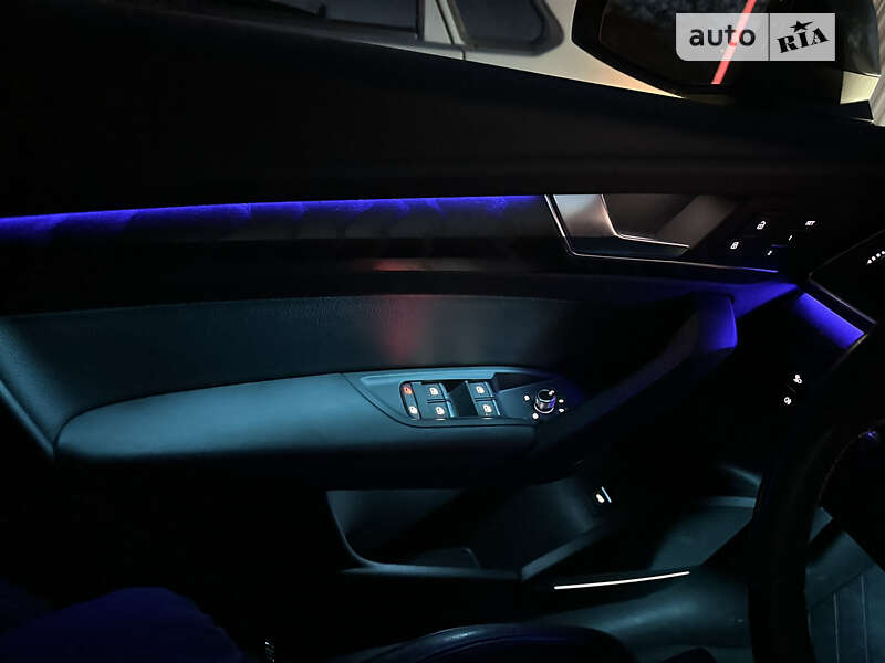 Внедорожник / Кроссовер Audi Q5 2018 в Киеве