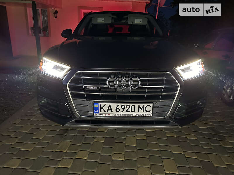 Внедорожник / Кроссовер Audi Q5 2018 в Киеве