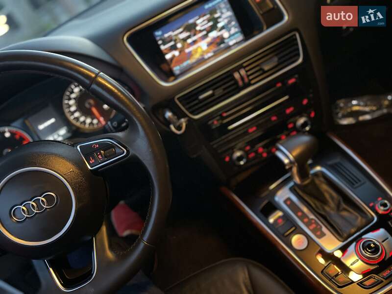 Внедорожник / Кроссовер Audi Q5 2015 в Хмельницком
