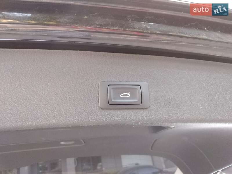 Внедорожник / Кроссовер Audi Q5 2015 в Киеве