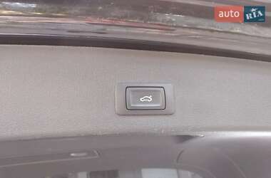 Внедорожник / Кроссовер Audi Q5 2015 в 