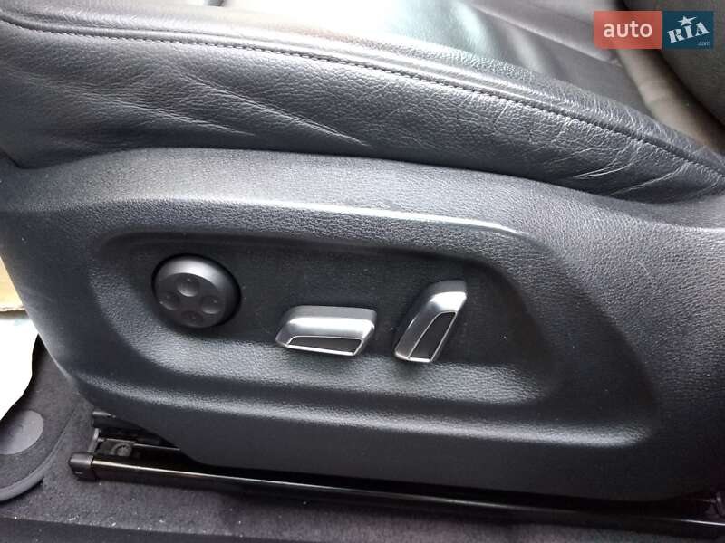 Внедорожник / Кроссовер Audi Q5 2015 в Киеве