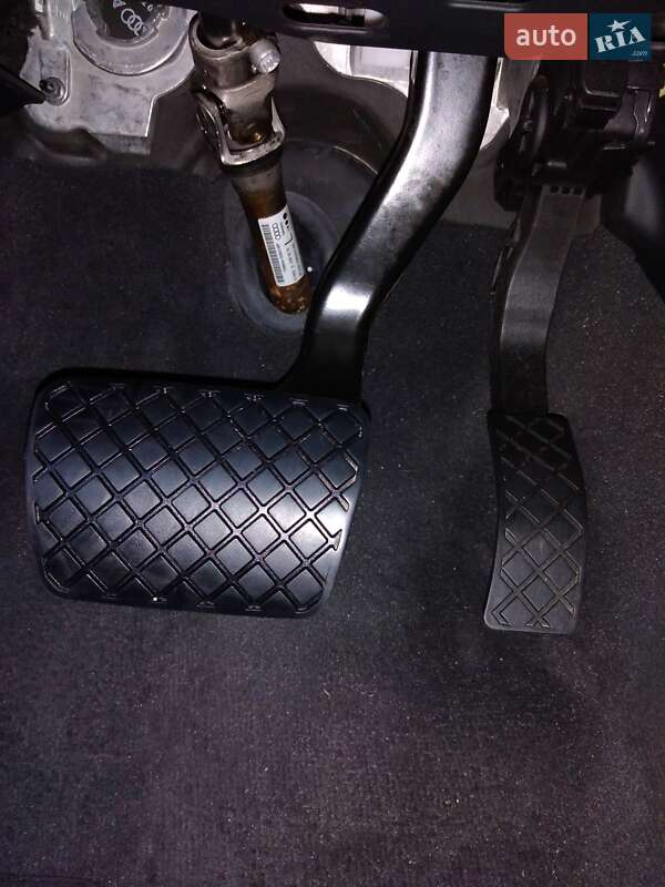 Внедорожник / Кроссовер Audi Q5 2015 в Киеве