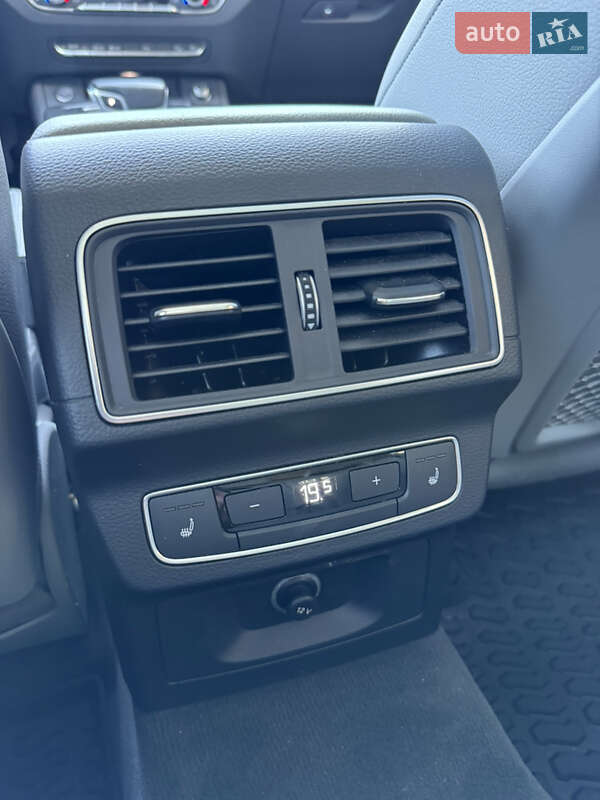 Внедорожник / Кроссовер Audi Q5 2017 в Ровно