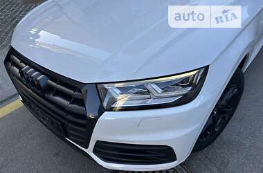 Внедорожник / Кроссовер Audi Q5 2019 в Киеве