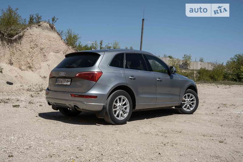 Позашляховик / Кросовер Audi Q5 2011 в Тернополі