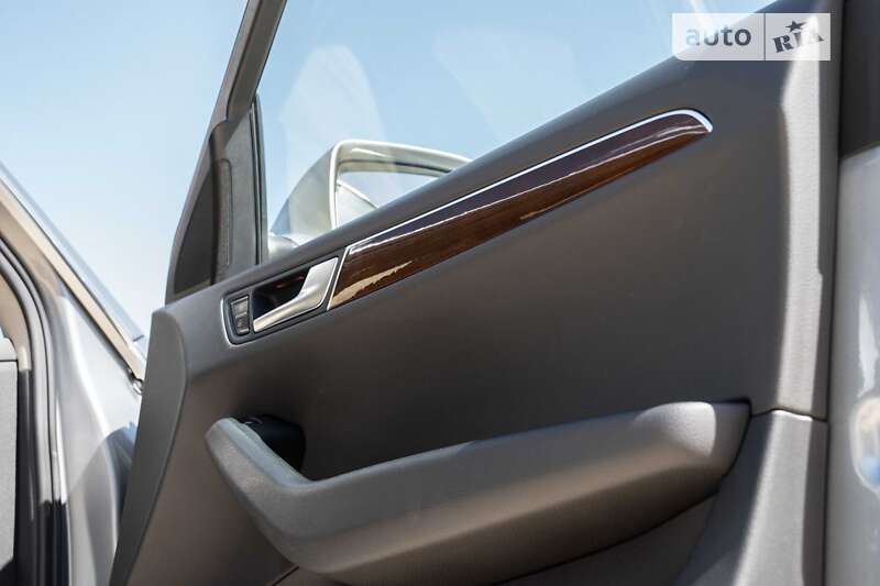 Позашляховик / Кросовер Audi Q5 2011 в Тернополі