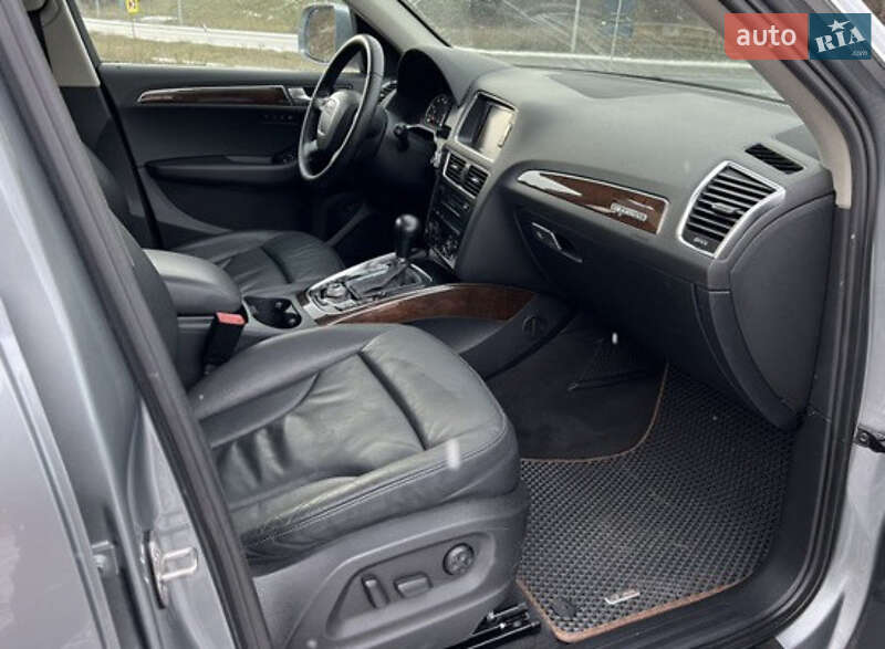 Позашляховик / Кросовер Audi Q5 2011 в Запоріжжі