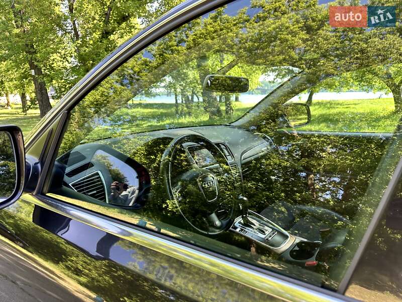 Внедорожник / Кроссовер Audi Q5 2012 в Киеве