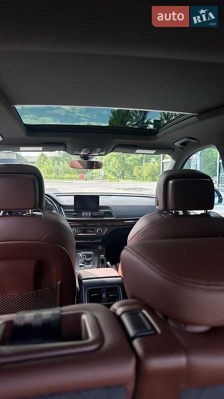 Внедорожник / Кроссовер Audi Q5 2018 в Ивано-Франковске