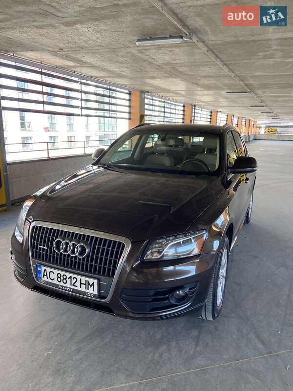 Внедорожник / Кроссовер Audi Q5 2011 в Луцке