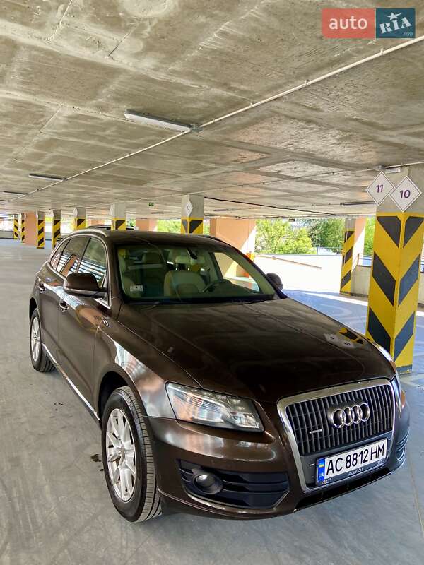 Внедорожник / Кроссовер Audi Q5 2011 в Луцке